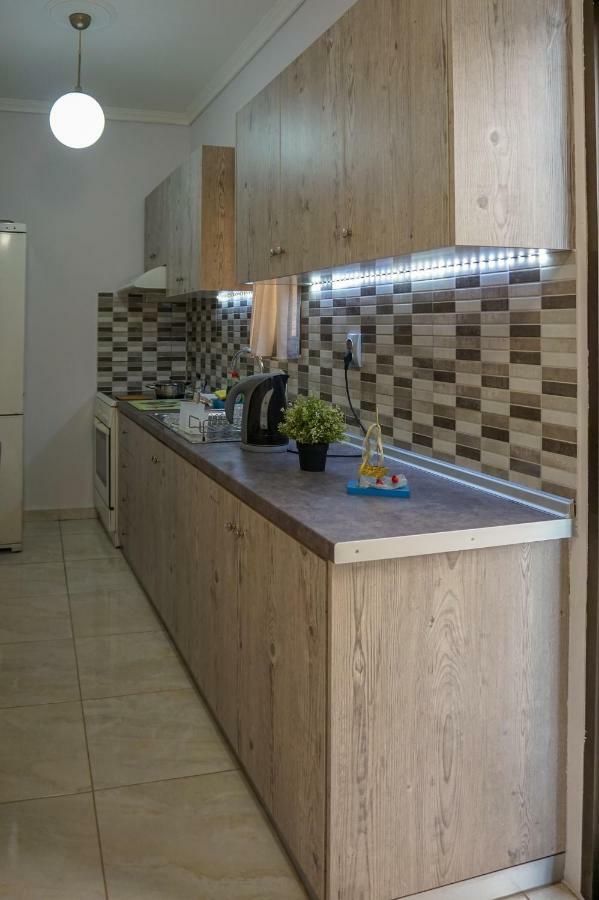 Peaceful & Styled Flat, 2 Bdrms, Wifi, Smart Tv Apartment Kavála Ngoại thất bức ảnh